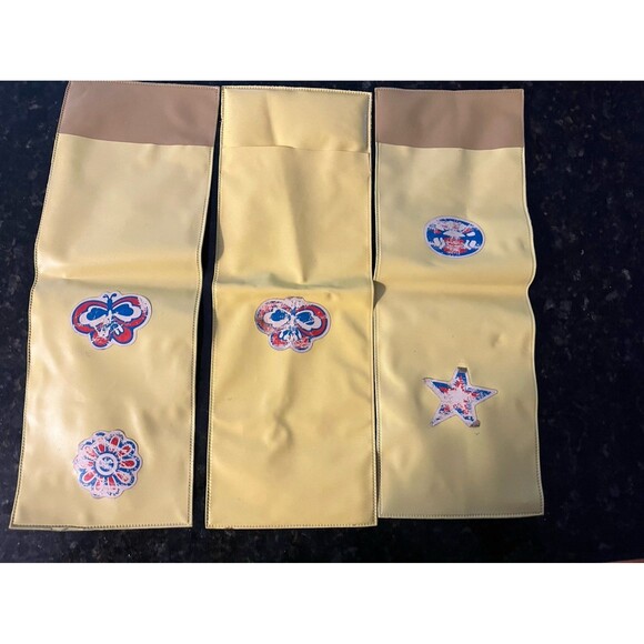 VTG 70s Mattel Barbie Camp Out Goin Camp Vinyl Yellow Sleeping Bags 70’s - Picture 1 of 5